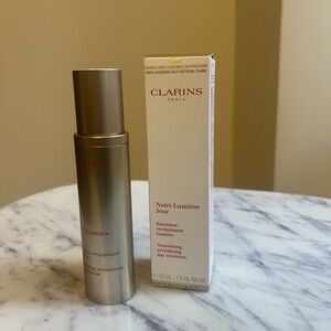 Clarins Nutri-Lumière Jour NIB